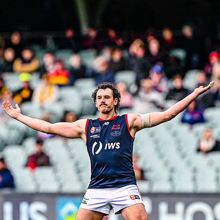 Central Districts v Norwood-0639